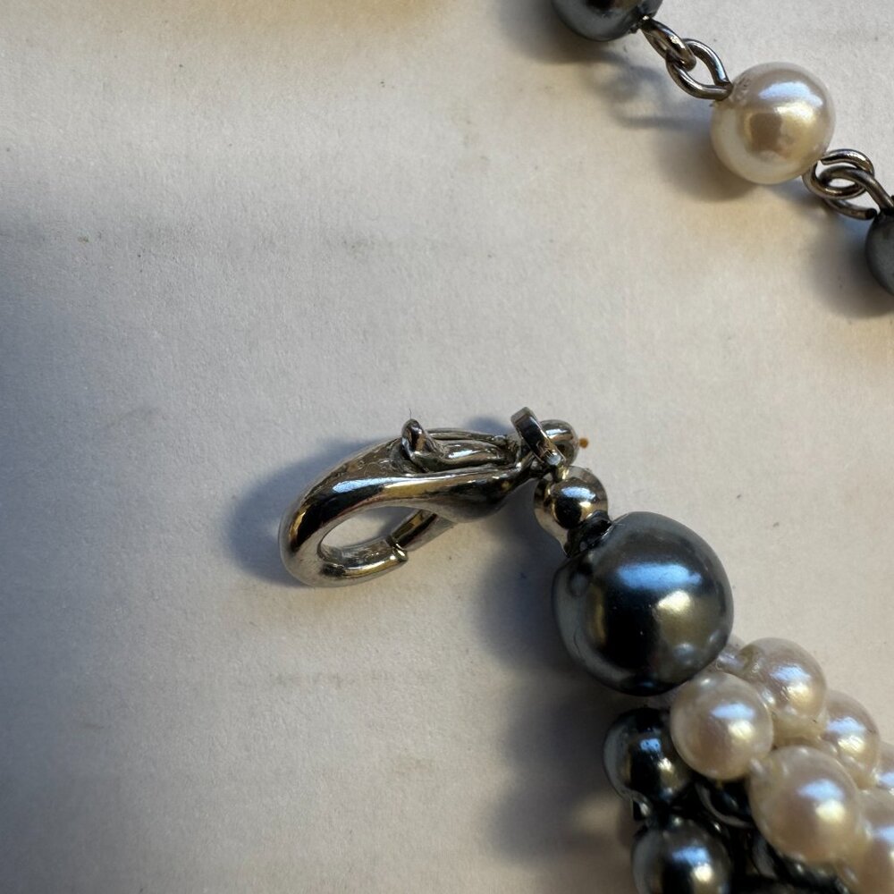 VINTAGE 6 Strand Elegant Twisted Faux Pearl Bead Necklace 18" - Picture 4 of 5
